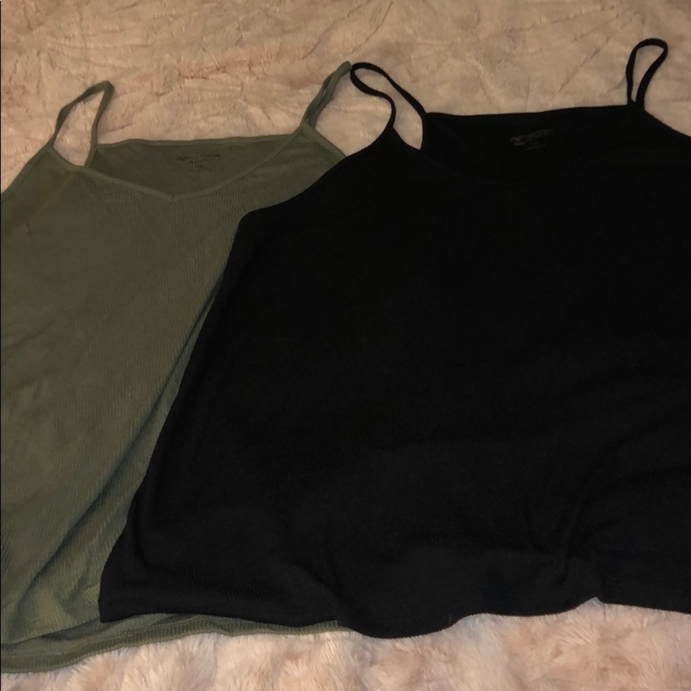 Arizona v neck tank bundle,1 black 1 olive green